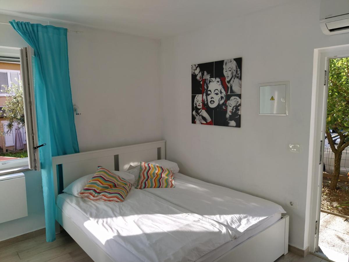 Apartments Buket Jagodje ภายนอก รูปภาพ